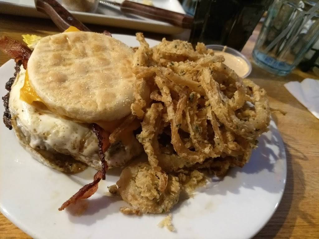 Charcoal Grill & Rotisserie | restaurant | 3839 Douglas Ave, Racine, WI 53402, USA | 2626392050 OR +1 262-639-2050