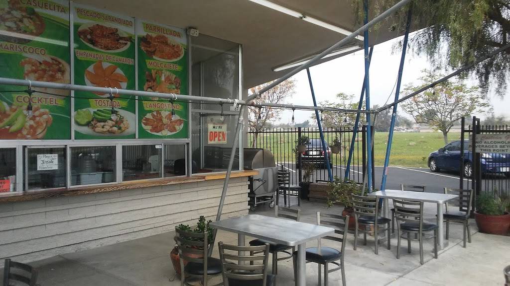 La Costeña Mexican Grill & Seafood | restaurant | 10870 Cedar Ave, Bloomington, CA 92316, USA | 9098774367 OR +1 909-877-4367