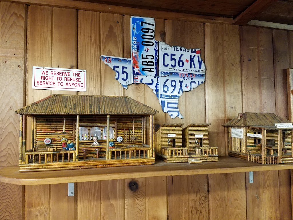 Evetts Bar-B-Que | restaurant | 301 E Main St, Uvalde, TX 78801, USA | 8302786204 OR +1 830-278-6204