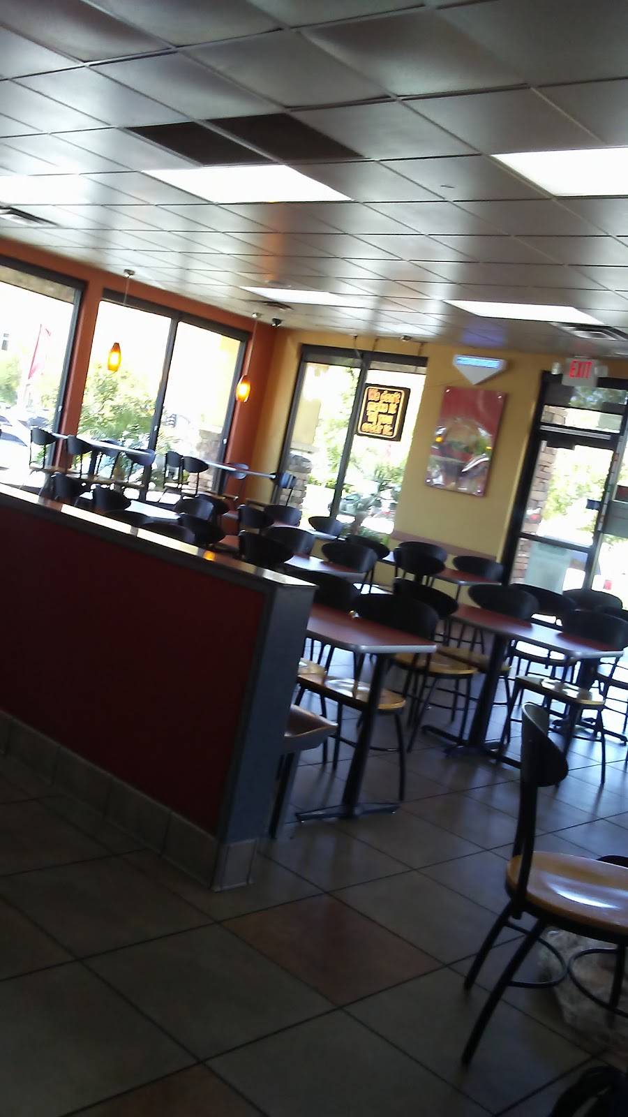 Jack in the Box | restaurant | 29993 Canyon Hills Rd, Lake Elsinore, CA 92532, USA | 9512442649 OR +1 951-244-2649