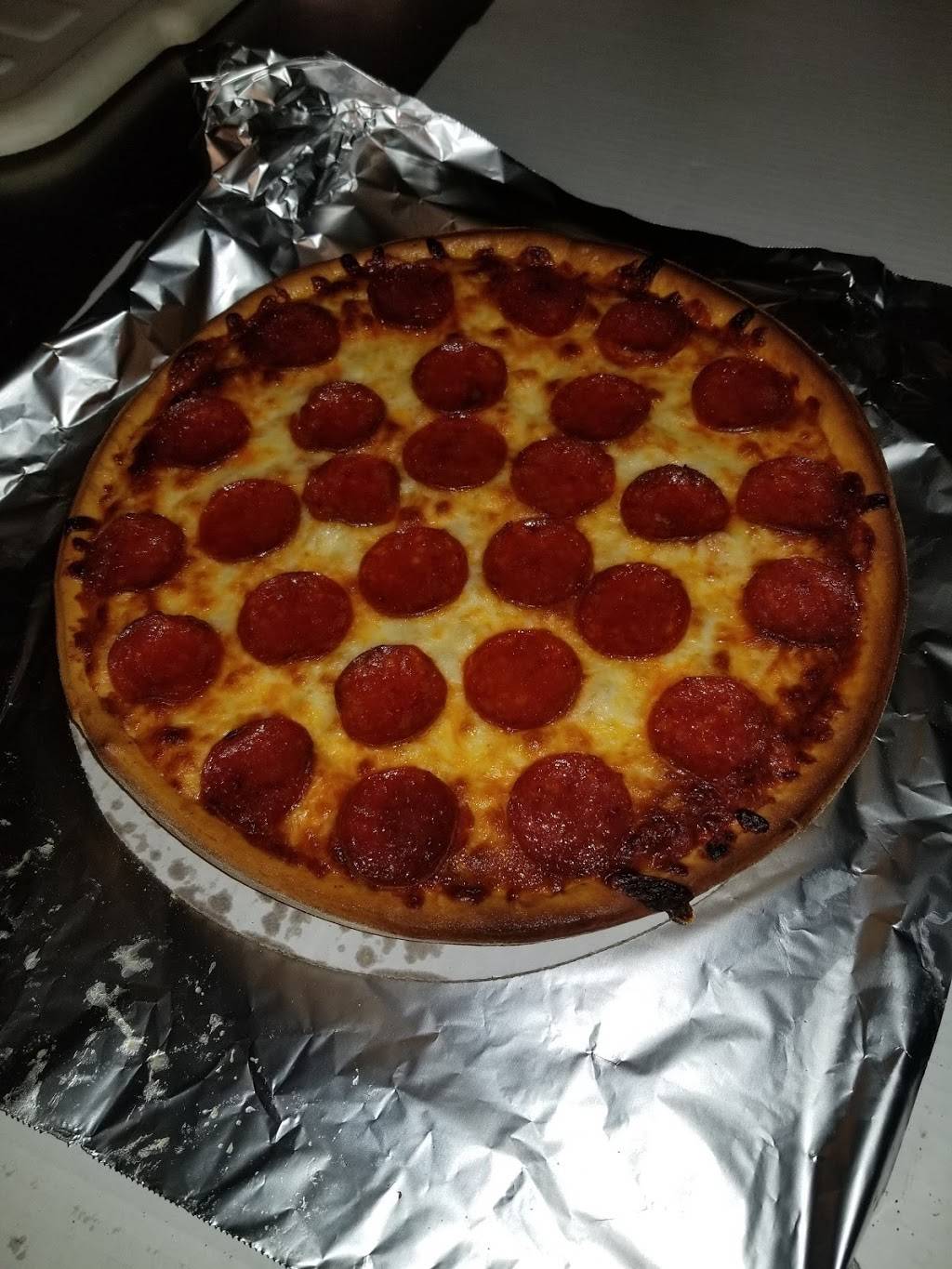 Veronas Pizza | restaurant | 4900-4924 Calumet Ave, Hammond, IN 46327, USA | 2199311420 OR +1 219-931-1420