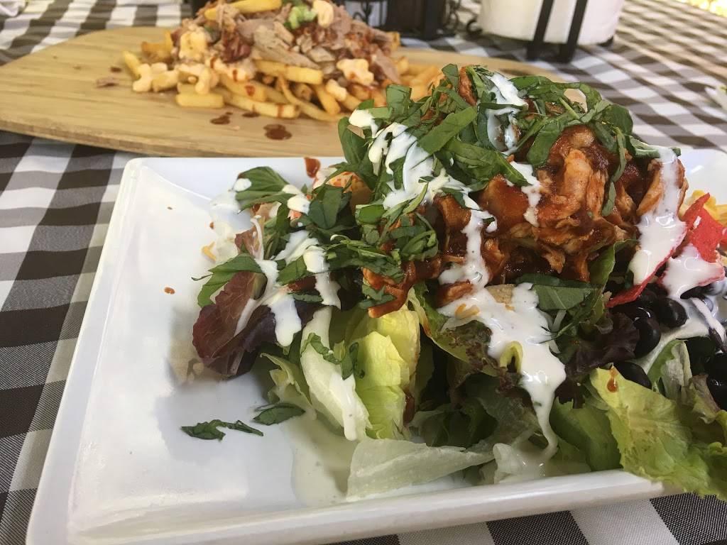 Beach Pit BBQ | restaurant | 1676 Tustin Ave, Costa Mesa, CA 92627, USA | 9496457427 OR +1 949-645-7427