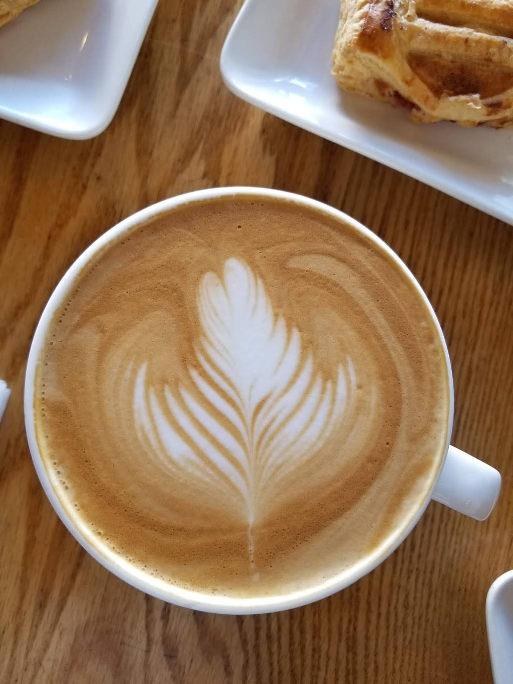 Tierra Mia Coffee | cafe | 1202 N Alvarado St, Los Angeles, CA 90026, USA | 2134833955 OR +1 213-483-3955