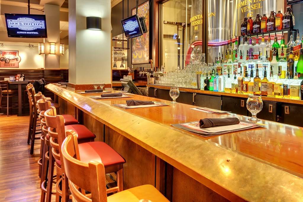 Rock Bottom Restaurant & Brewery | restaurant | 10 W Washington St, Indianapolis, IN 46204, USA | 3176818180 OR +1 317-681-8180