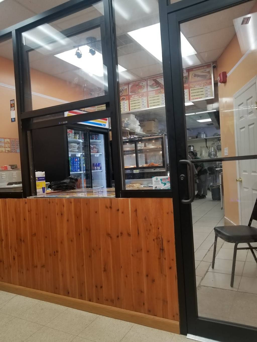 King Fried Chicken | restaurant | 7 Smith St, Paterson, NJ 07505, USA | 9736845013 OR +1 973-684-5013