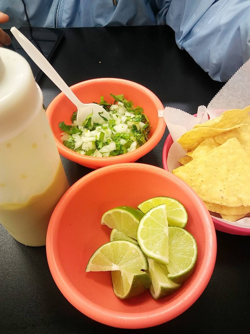 Tacos El Pato | restaurant | 12331 Lake June Rd, Balch Springs, TX 75180, USA | 2149167446 OR +1 214-916-7446