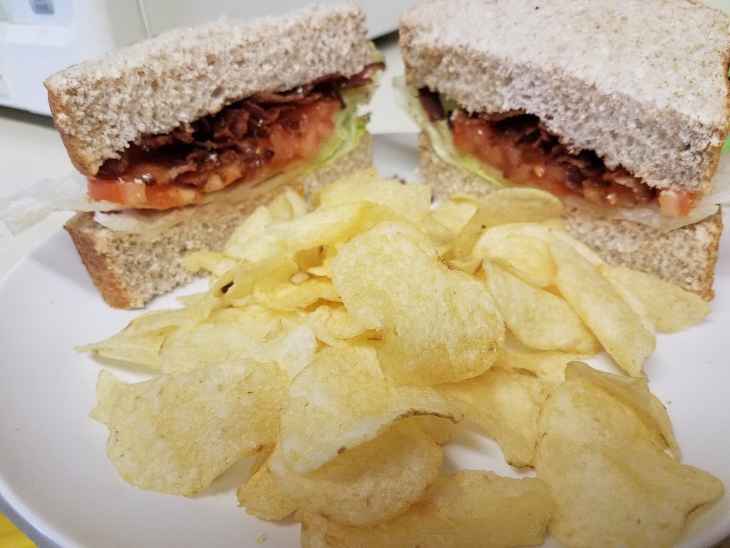 Hometown Cafe | cafe | 11 N Center St, Barnes, KS 66933, USA | 7857634560 OR +1 785-763-4560