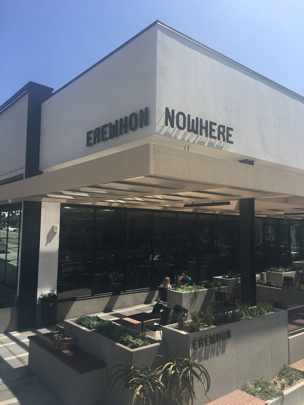 Erewhon Market | cafe | 2800 Wilshire Blvd, Santa Monica, CA 90403, USA | 4244338111 OR +1 424-433-8111