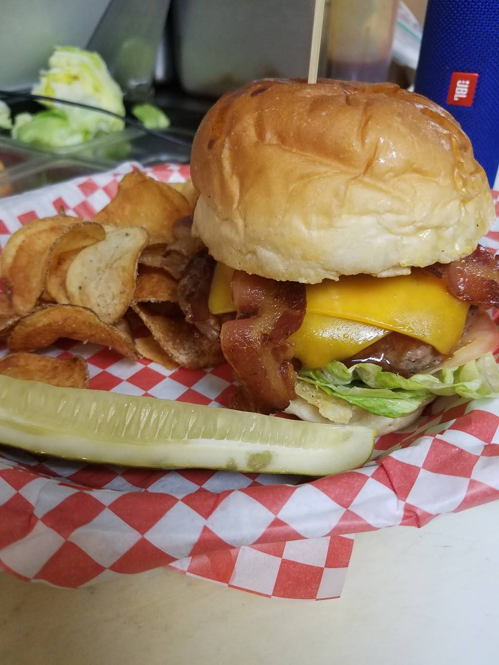 OBriens Irish American Pub | restaurant | 4928 W Vliet St, Milwaukee, WI 53208, USA | 4144536200 OR +1 414-453-6200