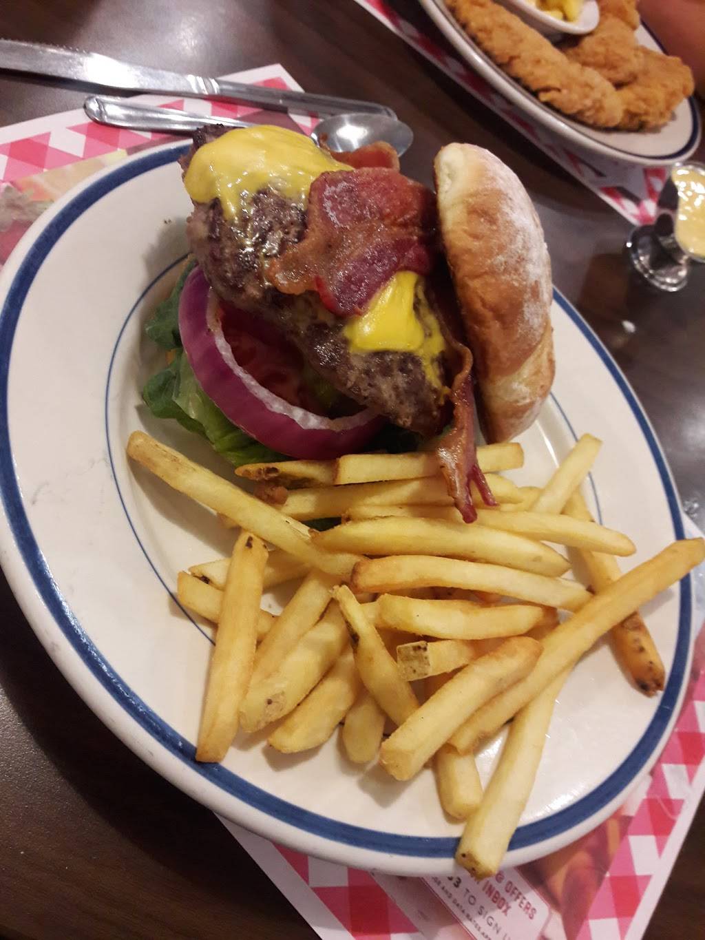 Bob Evans | restaurant | 2801 Boones Creek Rd, Johnson City, TN 37615, USA | 4232820162 OR +1 423-282-0162