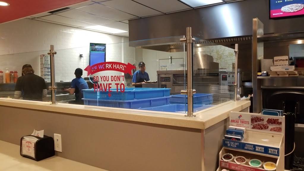 Dominos Pizza | meal delivery | 453 N Broadway, Portland, TN 37148, USA | 6153252400 OR +1 615-325-2400