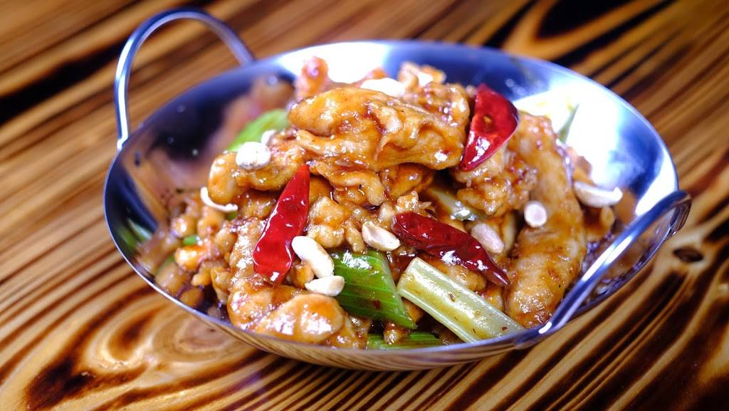 Chow Wok | restaurant | 2575 S Dairy Ashford Rd, Houston, TX 77077, USA | 8329433845 OR +1 832-943-3845