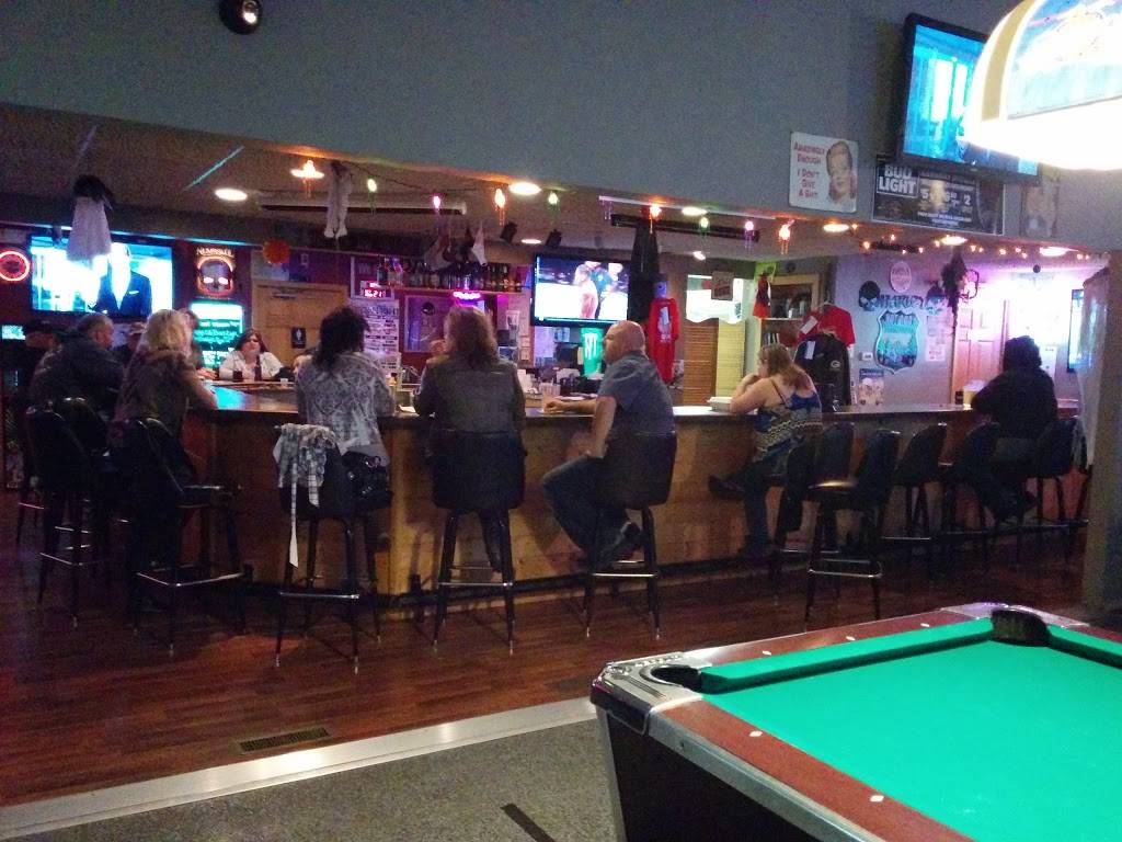 Milltown Still & Grill | restaurant | 101 Darboy Rd, Combined Locks, WI 54113, USA | 9207881112 OR +1 920-788-1112