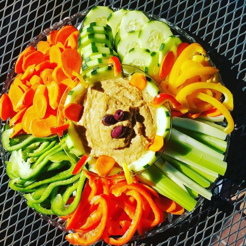 Ronis Café | restaurant | 7139, 2833 Bee Ridge Rd, Sarasota, FL 34239, USA | 9419264461 OR +1 941-926-4461