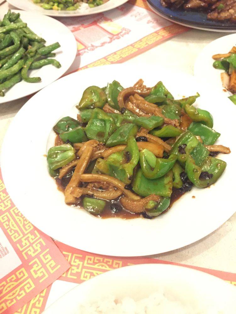 Charlies Restaurant | restaurant | 35 W Main St, Christiansburg, VA 24073, USA | 5403828899 OR +1 540-382-8899