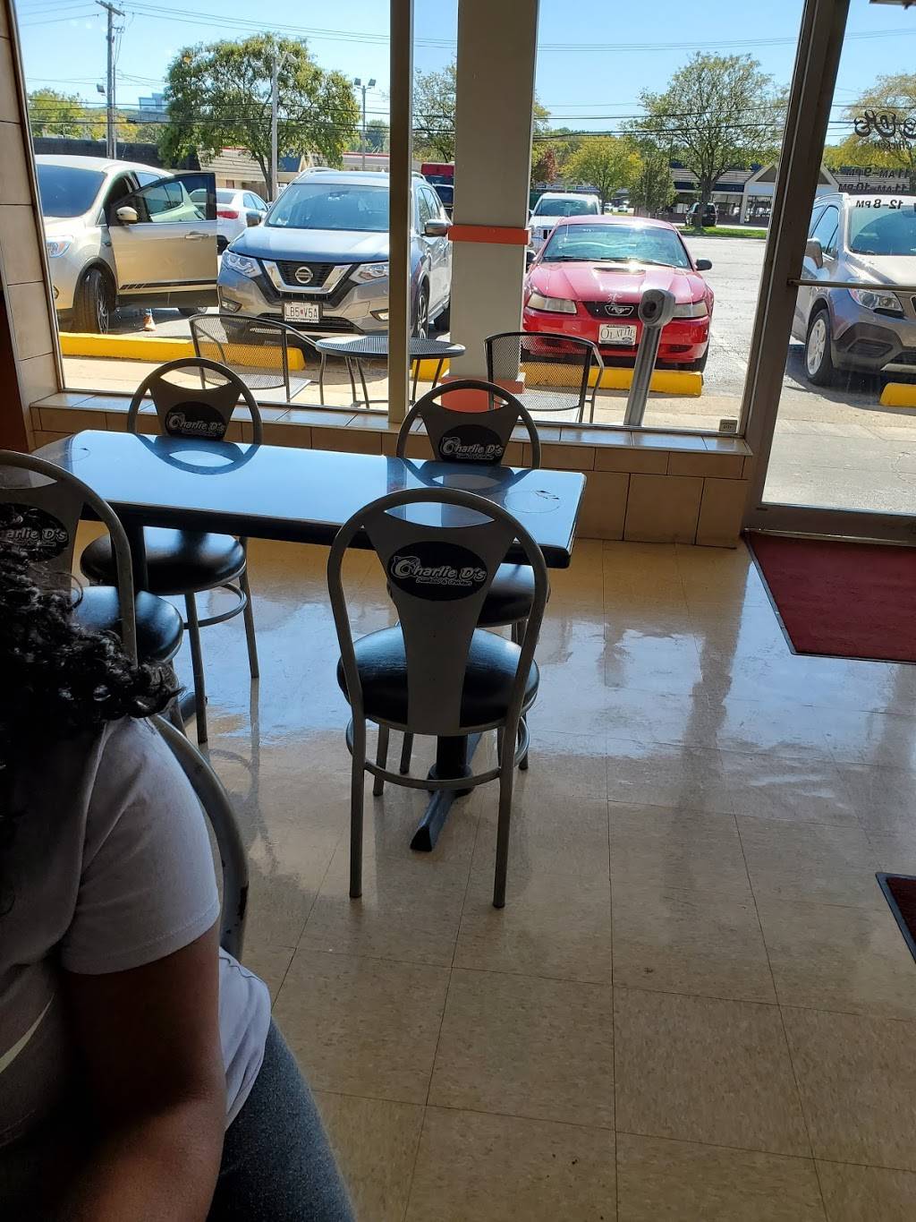 Charlie Ds & Son Catfish | restaurant | 600 E 99th St, Kansas City, MO 64131, USA | 8169423000 OR +1 816-942-3000