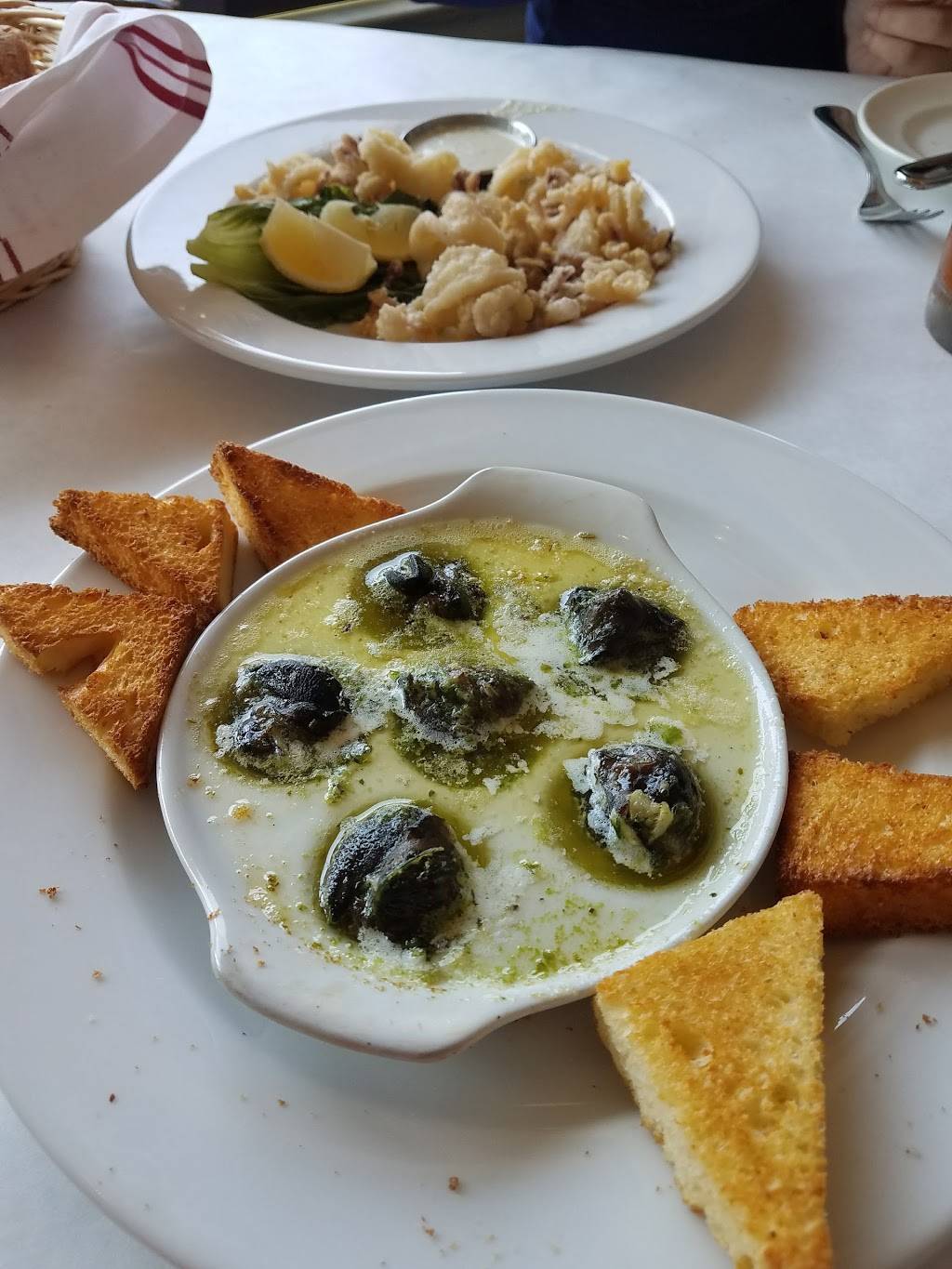 Maxs On Broad | restaurant | 305 Brook Rd, Richmond, VA 23220, USA | 8042250400 OR +1 804-225-0400