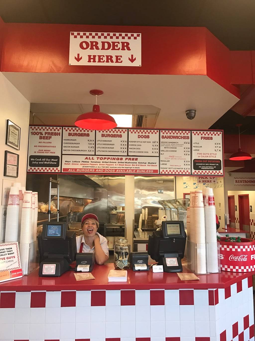 Five Guys | meal takeaway | 7252 N Academy Blvd, Colorado Springs, CO 80920, USA | 7192646400 OR +1 719-264-6400