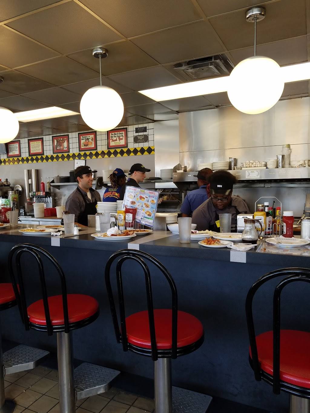 Waffle House | meal takeaway | 306 Greenville Blvd SE, Greenville, NC 27858, USA | 2527567441 OR +1 252-756-7441
