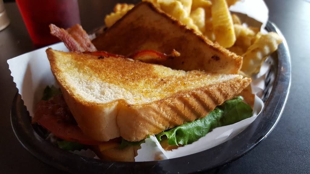 The Copper Grill | restaurant | 109 Ocoee St, Copperhill, TN 37317, USA | 4235481530 OR +1 423-548-1530