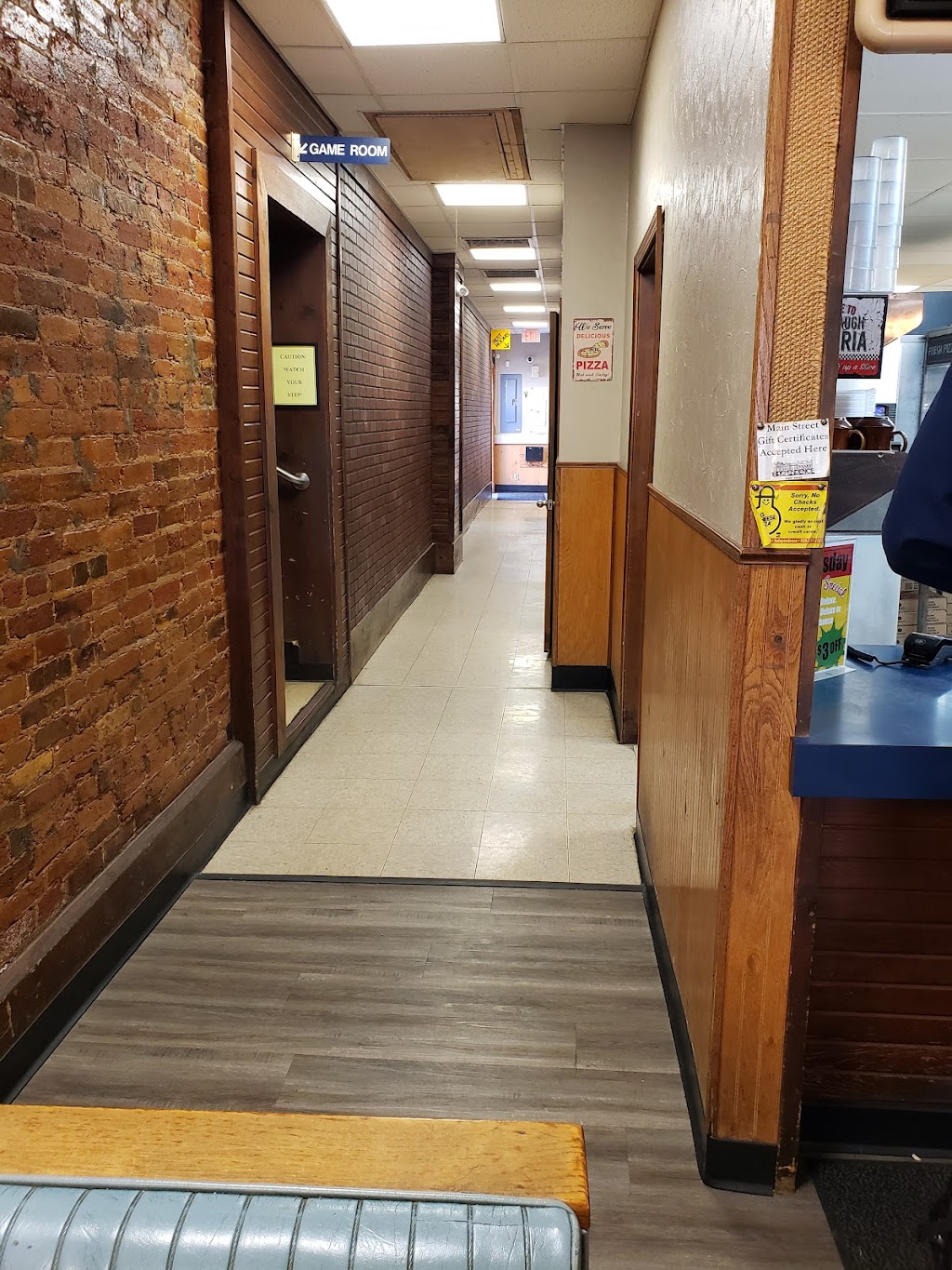 Big Cheese Pizza | restaurant | 103 E Main St, Independence, KS 67301, USA | 6203312330 OR +1 620-331-2330