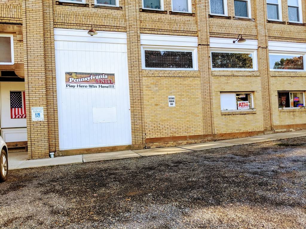 Mauls "Subs and Skillz" | restaurant | 106 Main St, St Michael, PA 15951, USA | 8144958571 OR +1 814-495-8571