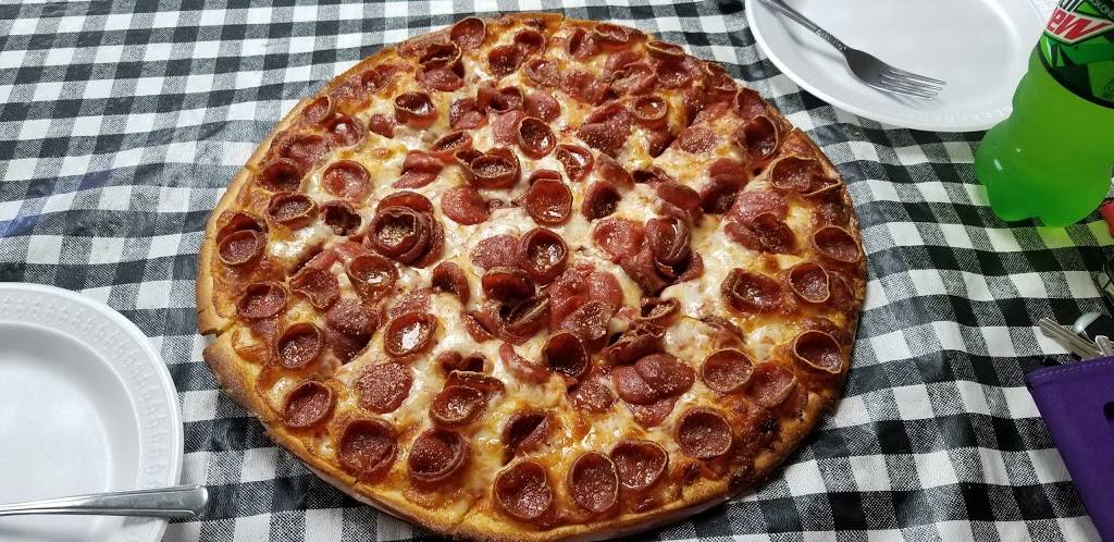 Josies Pizza Hilltop | restaurant | 3205 W Broad St, Columbus, OH 43204, USA | 6142747822 OR +1 614-274-7822