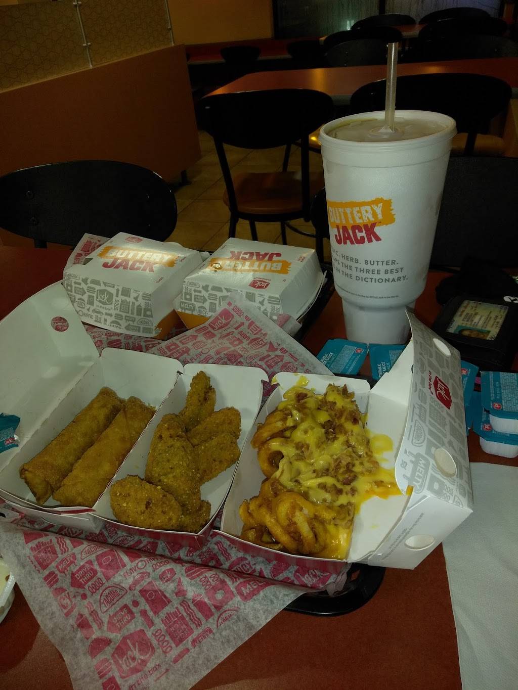 Jack in the Box | restaurant | 2204 W, TX-12 Loop, Dallas, TX 75220, USA | 2143513104 OR +1 214-351-3104