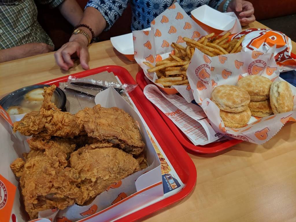 Popeyes Louisiana Kitchen | restaurant | 1110 Avenue U, Brooklyn, NY 11223, USA | 7183360087 OR +1 718-336-0087