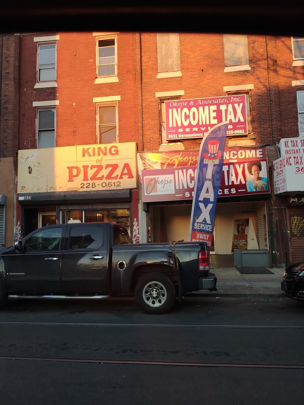 King of Pizza | restaurant | 3633 Germantown Ave, Philadelphia, PA 19140, USA | 2152280612 OR +1 215-228-0612