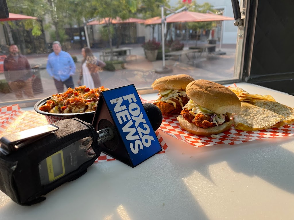 Spicy Birdz | restaurant | 7070 N West Ave, Fresno, CA 93711, USA | 5594373898 OR +1 559-437-3898