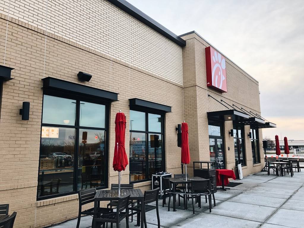 Chick-fil-A | restaurant | 13050 S Cicero Ave, Crestwood, IL 60445, USA | 7082152660 OR +1 708-215-2660