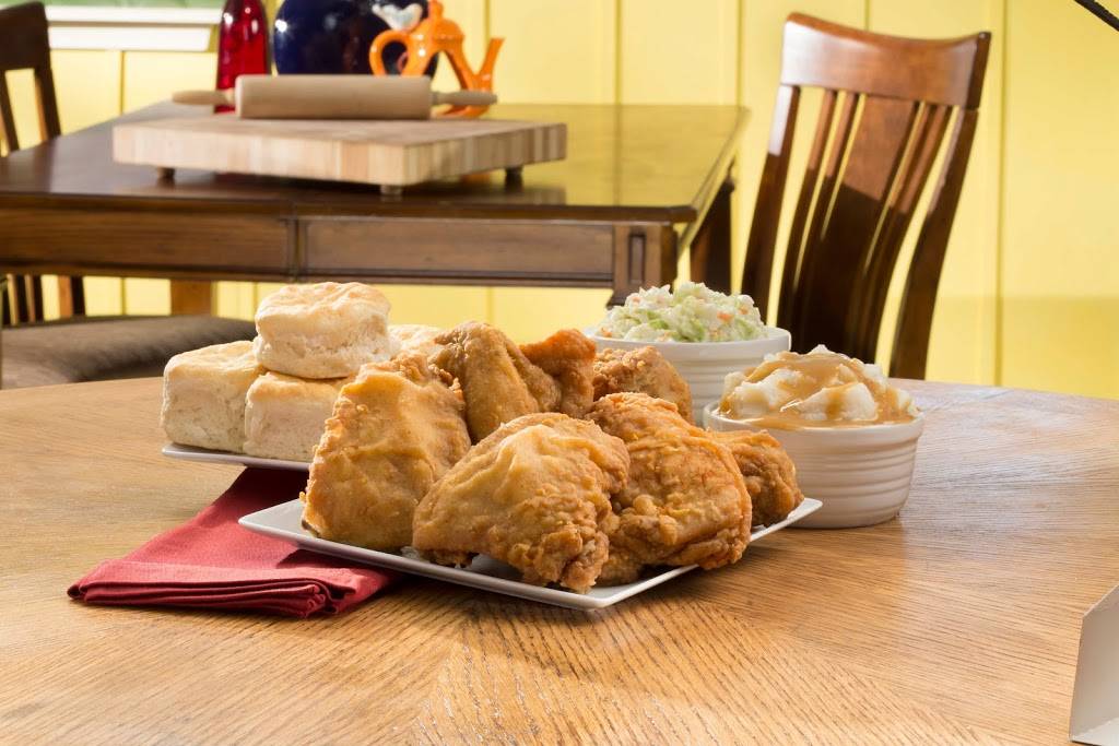 Lees Famous Recipe Chicken | restaurant | 2412 Grand Ave, Wausau, WI 54403, USA | 7158457206 OR +1 715-845-7206