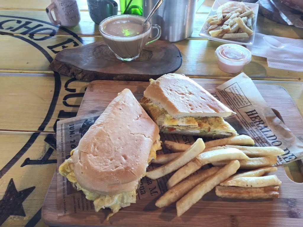 Cuba 1800s | restaurant | 8700 E Colonial Dr, Orlando, FL 32817, USA | 4072704707 OR +1 407-270-4707