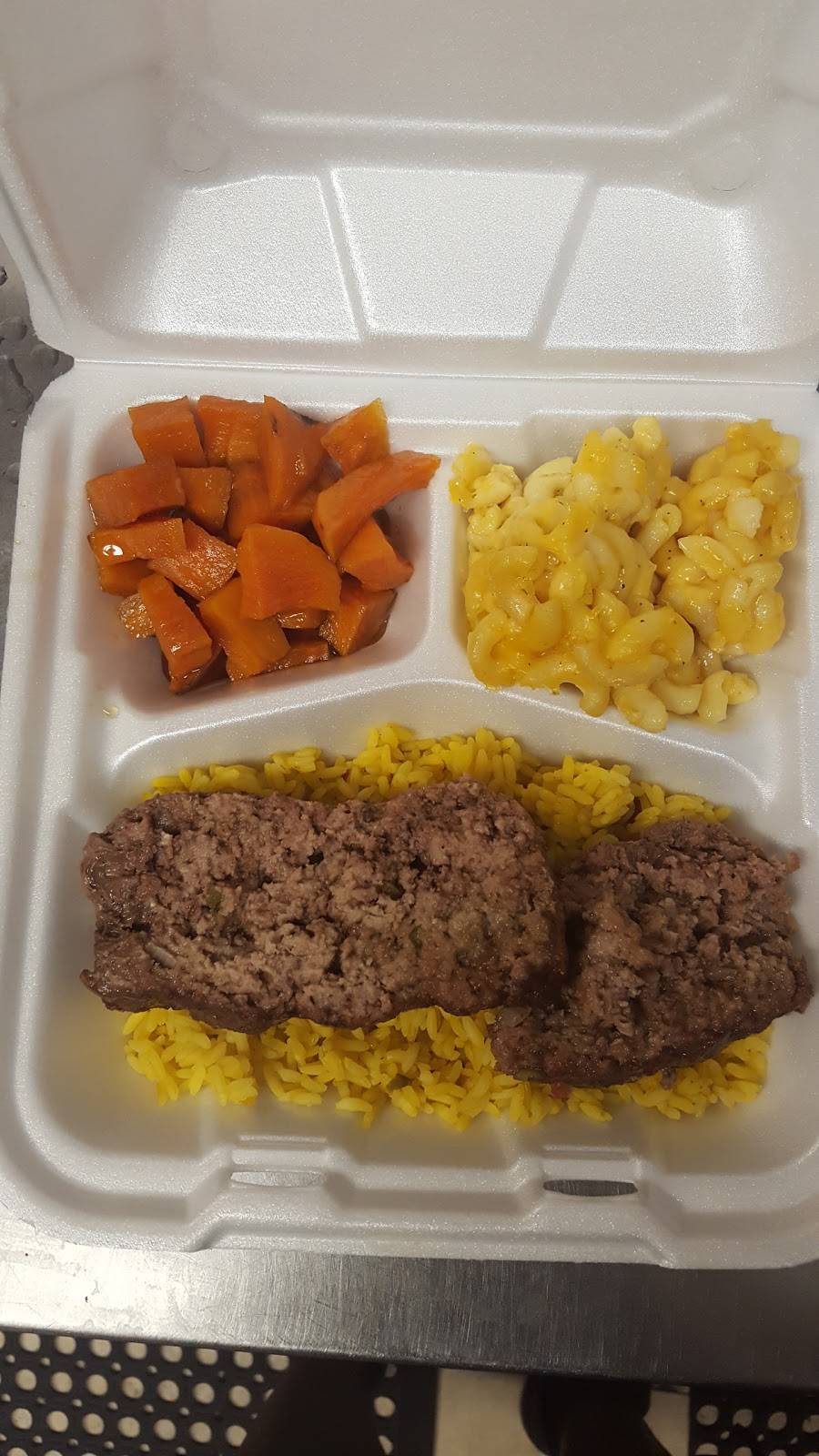 Kinfolks Cafe | restaurant | 724 Dr Mary McLeod Bethune Blvd, Daytona Beach, FL 32114, USA | 3862567424 OR +1 386-256-7424