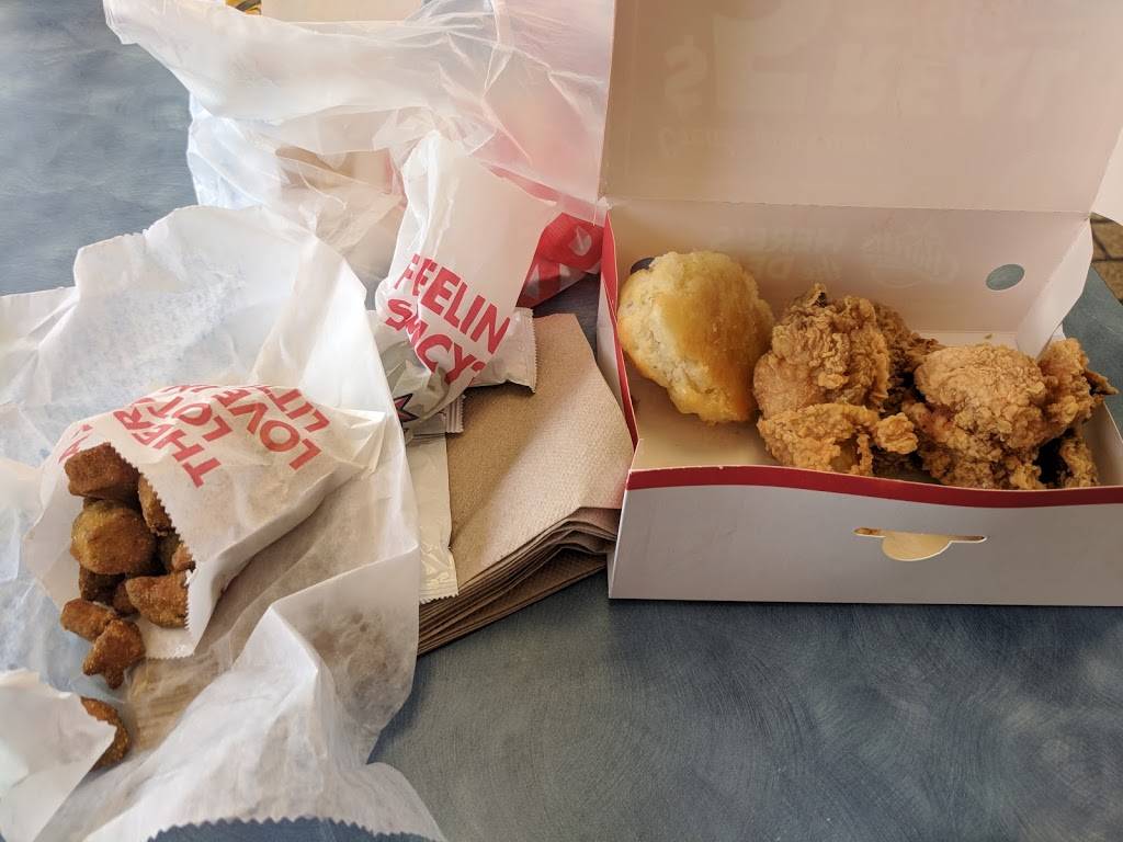 Churchs Chicken | restaurant | 4401 Marshall Ave, St. Louis, MO 63134, USA | 3144230880 OR +1 314-423-0880