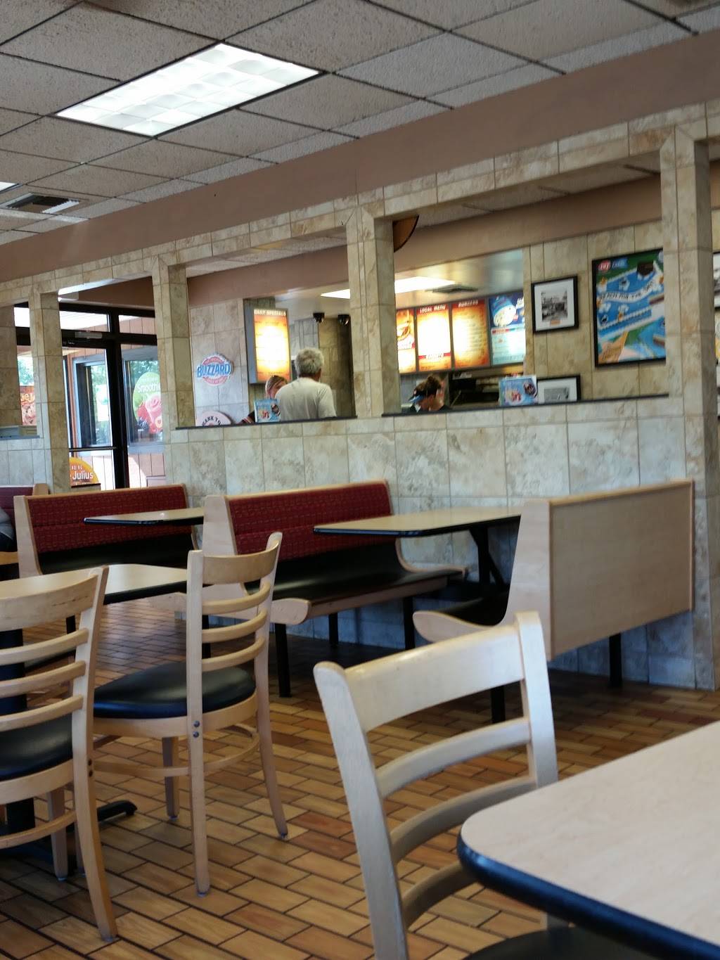 Dairy Queen Store | restaurant | 218 E Clifton St, Tomah, WI 54660, USA | 6083724892 OR +1 608-372-4892