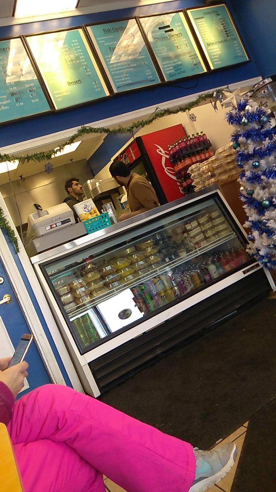 Blue Sharks Fish and Chicken of South Chicago Heights | restaurant | 3332 Chicago Rd, South Chicago Heights, IL 60411, USA | 7087555700 OR +1 708-755-5700