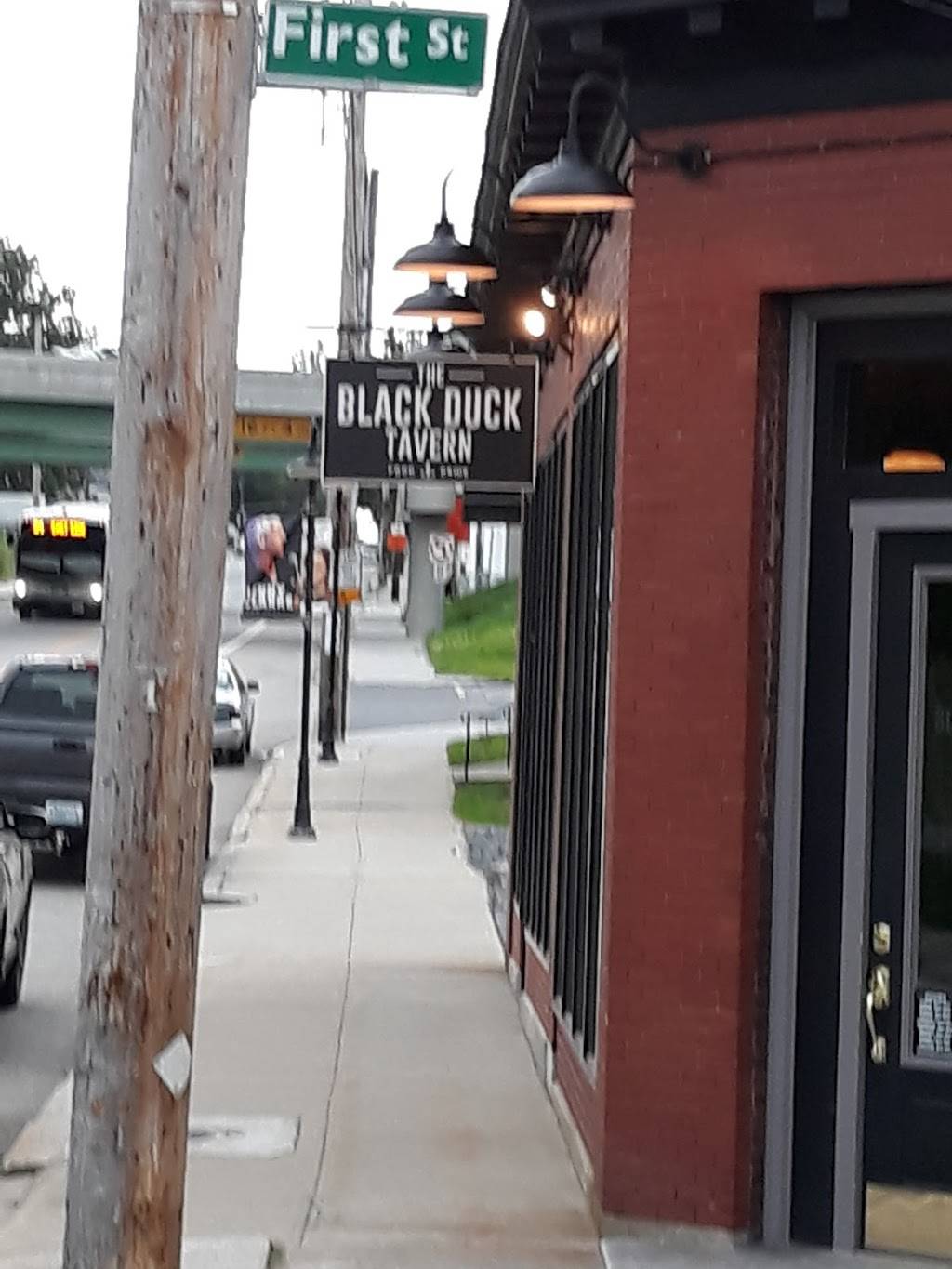 T & Ts 133 Club | restaurant | 29 Warren Ave #5019, East Providence, RI 02914, USA | 4014381330 OR +1 401-438-1330