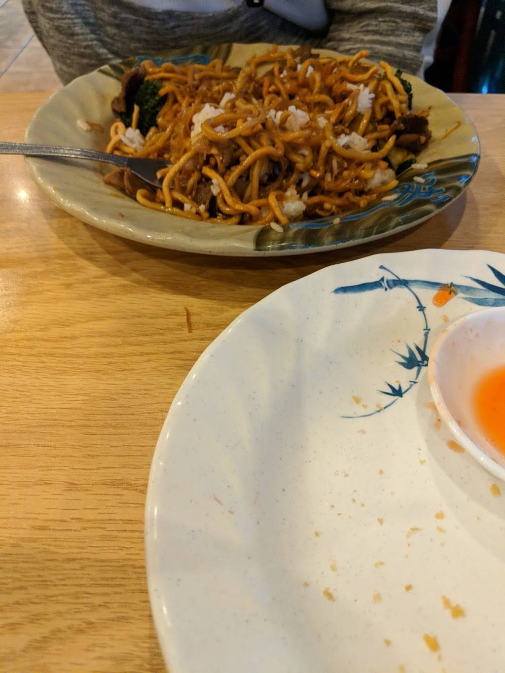 Mongolian bbq fire wok | restaurant | 628 Parker Rd, Fairfield, CA 94533, USA | 7074372439 OR +1 707-437-2439