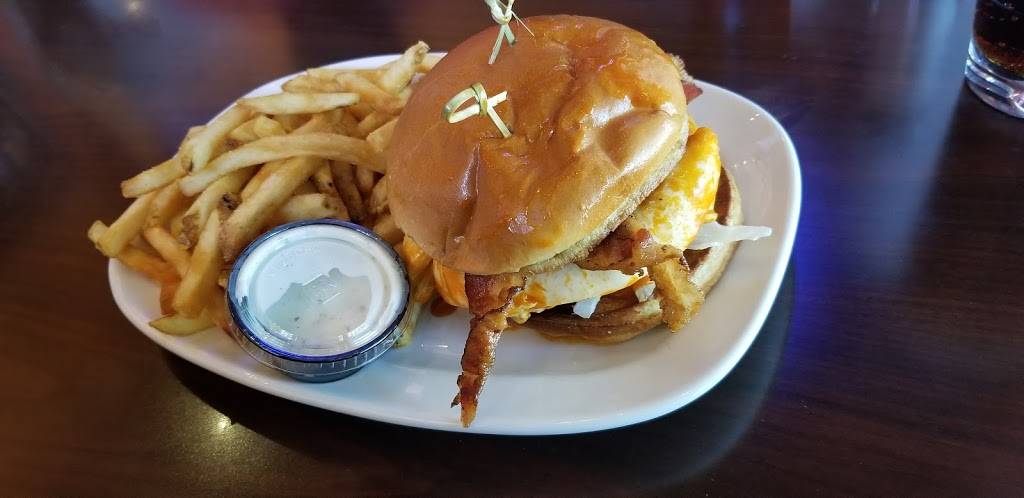 Buffalo Wings & Rings | restaurant | 16715 Orchard Stone Run, Charlotte, NC 28277, USA | 7045439464 OR +1 704-543-9464