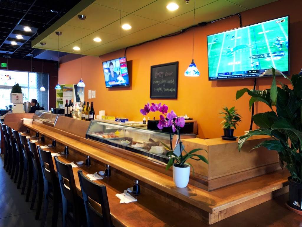 MoMo sushi | restaurant | 15603 Main St #102, Mill Creek, WA 98012, USA | 4252256590 OR +1 425-225-6590