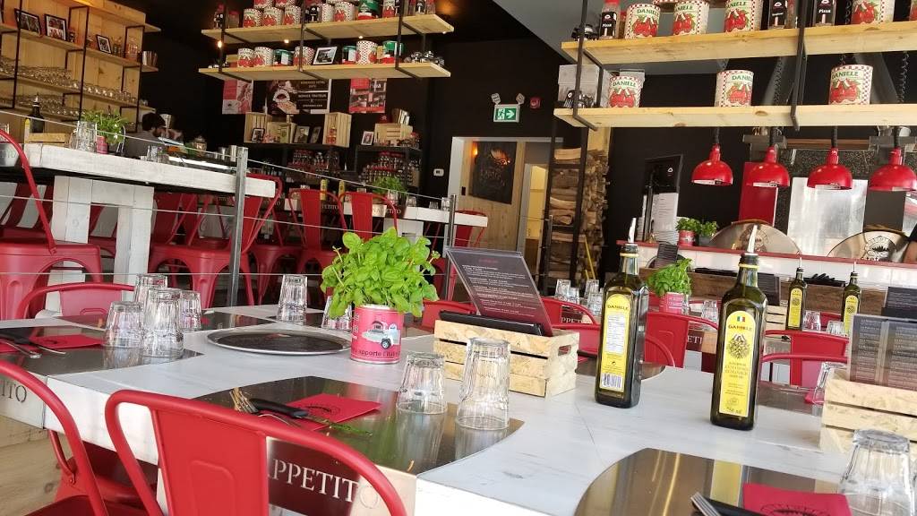 Steforno La Fabrique | restaurant | 514 Rue Lindsay, Drummondville, QC J2B 1H4, Canada | 8198503226 OR +1 819-850-3226