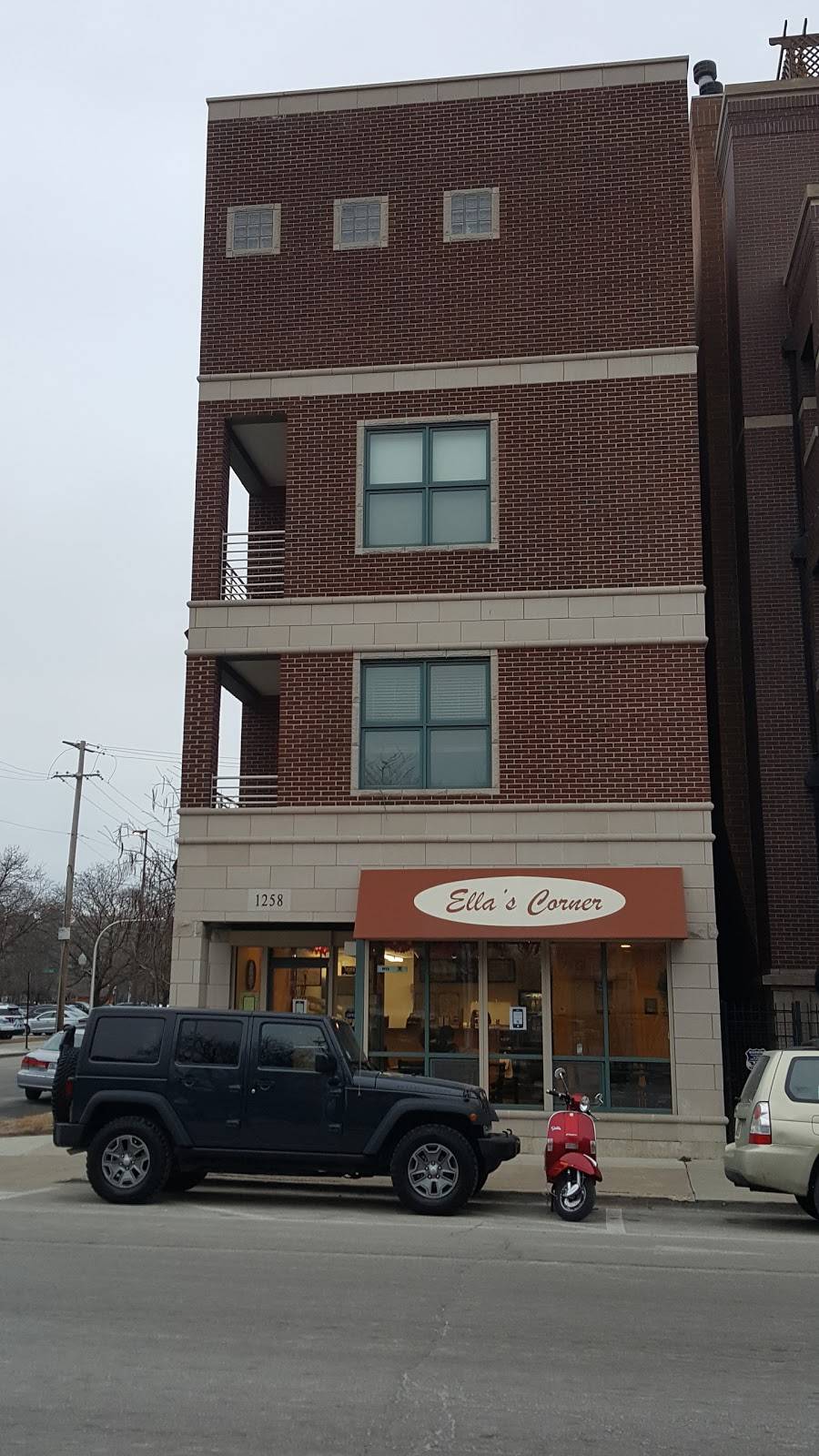 Ellas Corner | restaurant | 1258 W Jackson Blvd, Chicago, IL 60607, USA | 3124551258 OR +1 312-455-1258