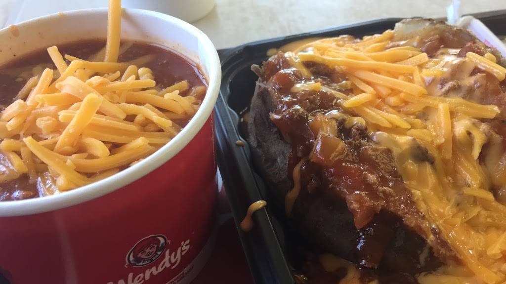 Wendys | restaurant | 960 Eastlake Pkwy, Chula Vista, CA 91914, USA | 6193976810 OR +1 619-397-6810