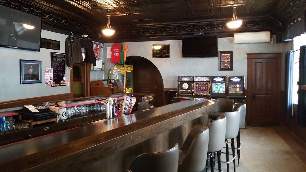 Bummys Haus | restaurant | 1209 Millersville Ave, Howards Grove, WI 53083, USA | 9205652623 OR +1 920-565-2623