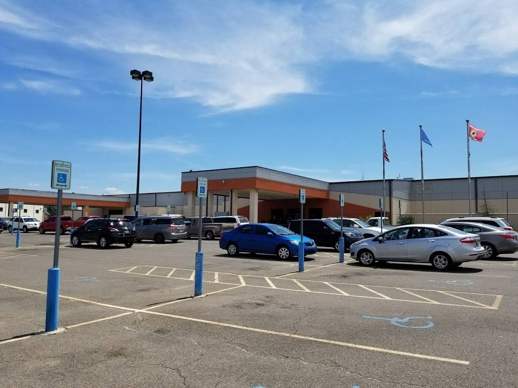 Thunderbird Casino | restaurant | 15700 OK-9, Norman, OK 73026, USA | 4053609270 OR +1 405-360-9270