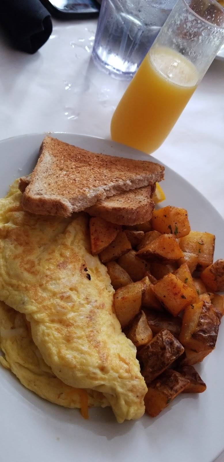 Madhatter | restaurant | 1319 Connecticut Ave NW, Washington, DC 20036, USA | 2028331495 OR +1 202-833-1495