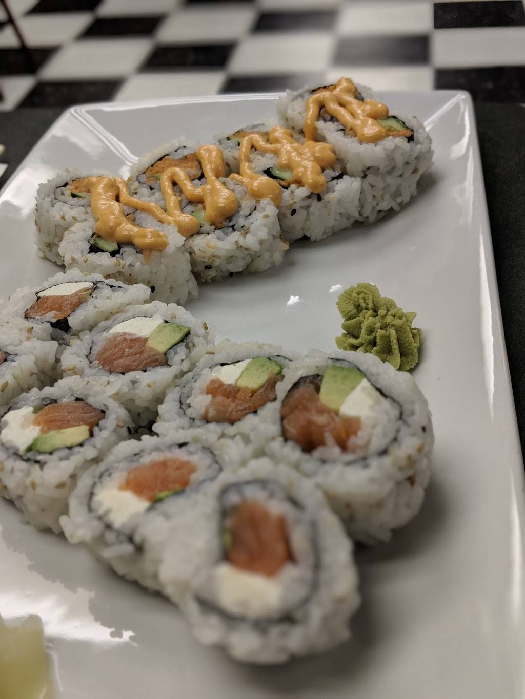 Yummi Tummi | restaurant | 3001 S Big Bend Blvd, Maplewood, MO 63143, USA | 3148333277 OR +1 314-833-3277