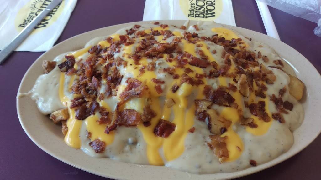 Tudors Biscuit World | restaurant | 334 S Church St, Ripley, WV 25273, USA | 3043727088 OR +1 304-372-7088